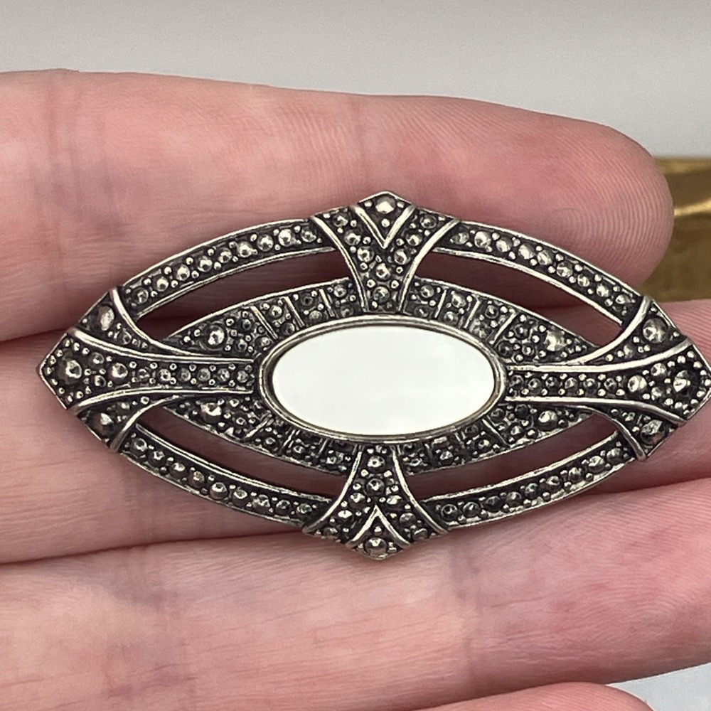 Vtg Avon Art Deco Revival Silver Tone Mother of Pearl Marcasite Style Brooch Pin
